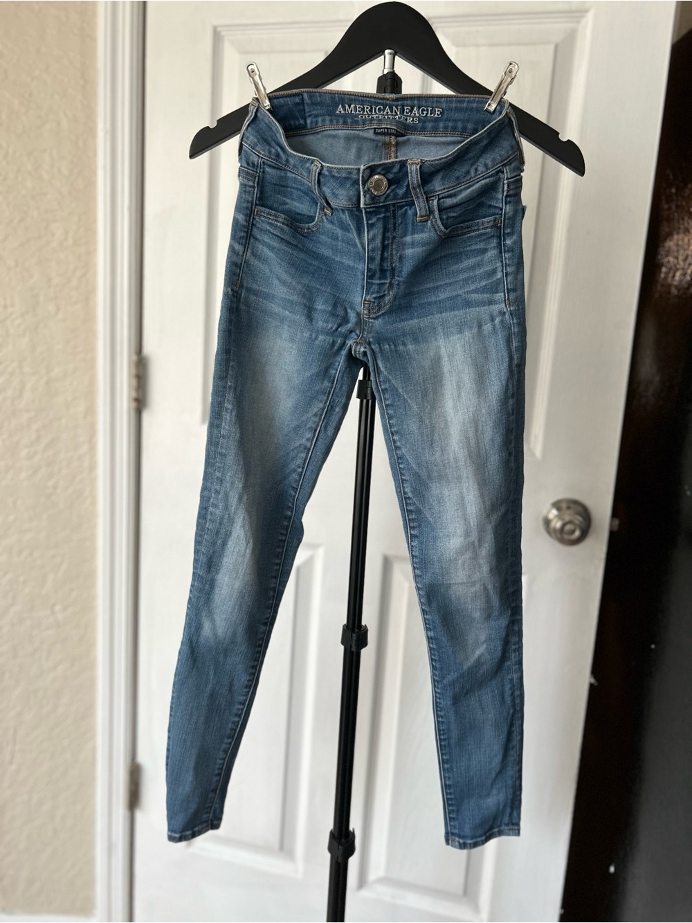 American Eagle Outfitters Stretch Denim Jeggings Medium wash size 0